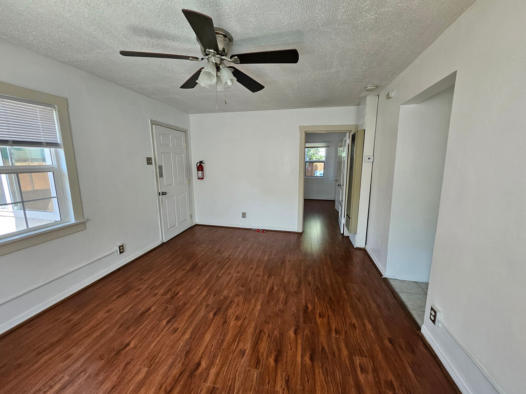 Living room - 657 W Oliver St