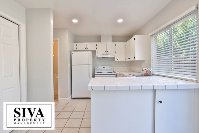 Building Photo - 202 Litchi Grove Ct