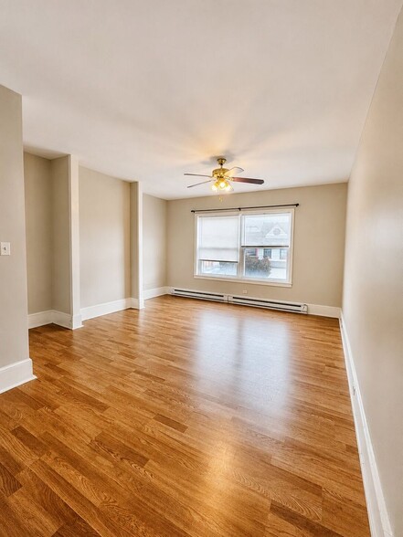 Building Photo - 5252 Cedar Ave