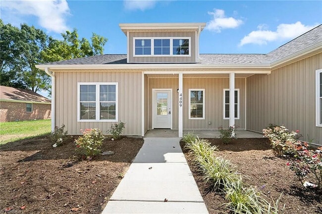 Building Photo - Earn Wealth While Leasing - Like a Homeown...