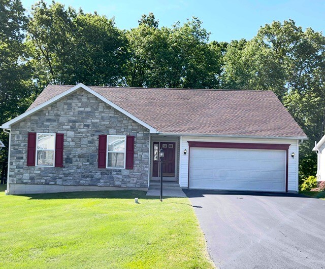 Primary Photo - 2813 Chapel Hill Rd