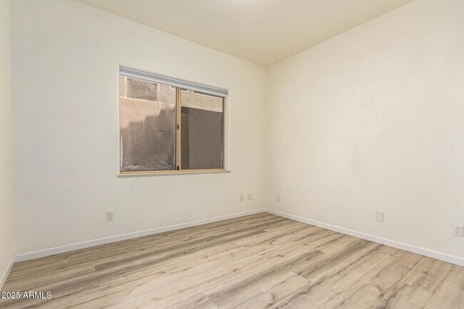 Building Photo - 13793 E Lupine Ave