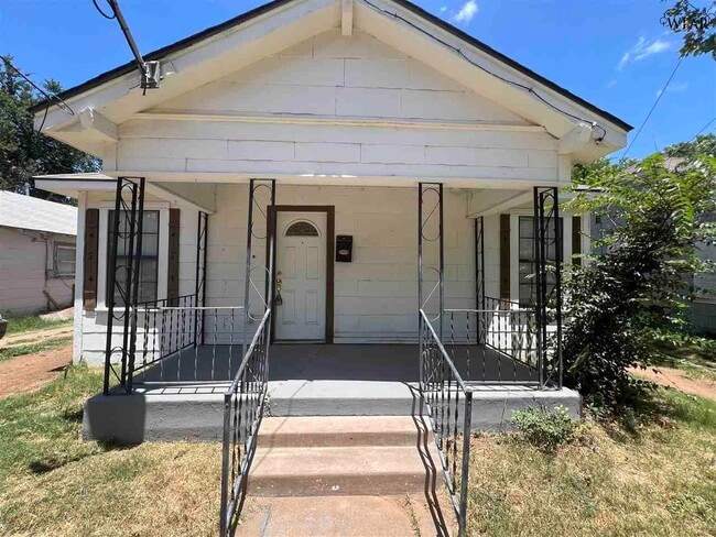 Primary Photo - 1514 23rd St