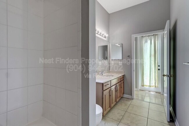 Building Photo - 6132 White Tip Rd