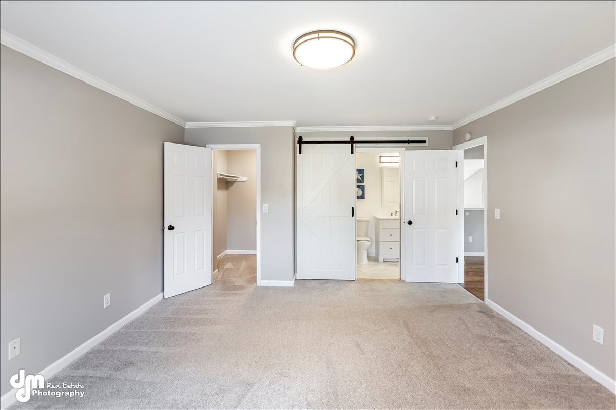 Building Photo - 8973 Northwood Park Cir