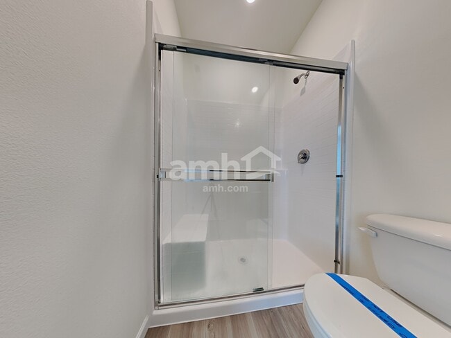 Building Photo - 1229 W 16th Ave