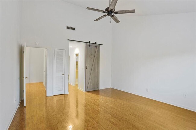 Building Photo - 3036 Vinings Ferry Dr SE