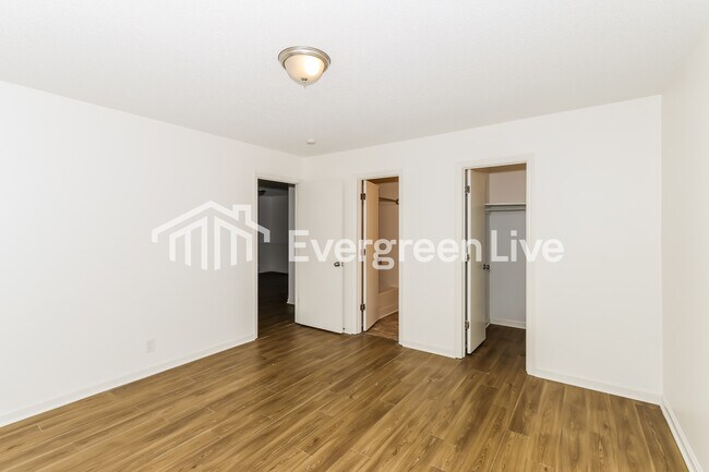 Building Photo - 1028 Thurmond St