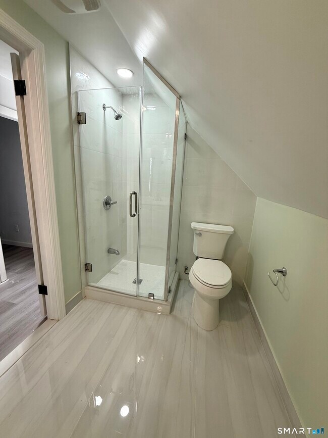 Building Photo - 21 Edgar St