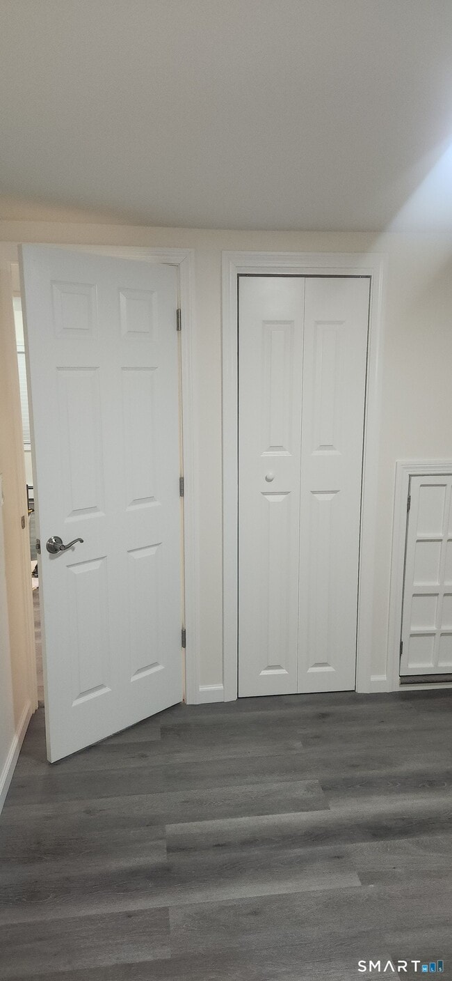 Building Photo - 19 Benham Ave