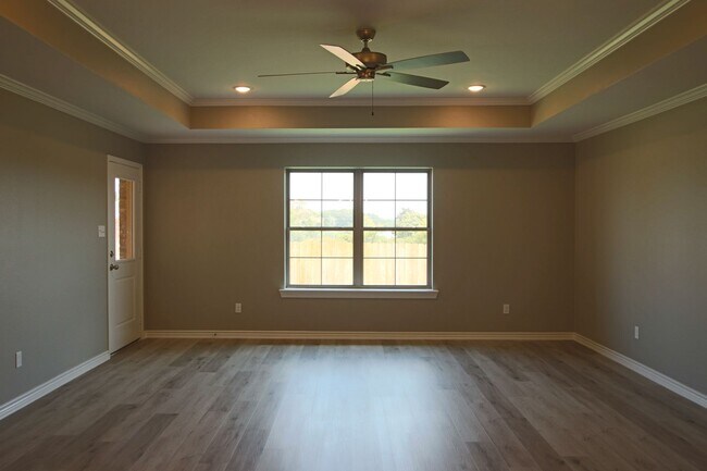 Building Photo - 2 Bedroom 2 Bath Townhome! Whitehouse ISD! Now offering 1/2 OFF FIRST FULL MONTHS RENT!