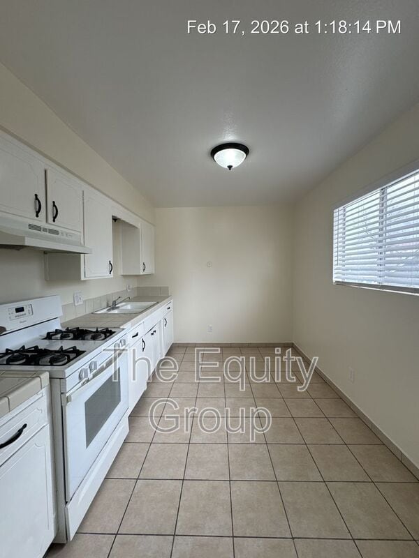 Building Photo - 624 N Garden St