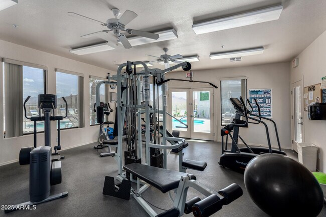Building Photo - 10401 N Saguaro Blvd