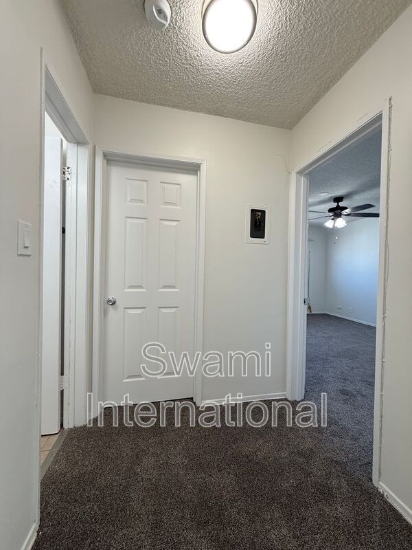 Building Photo - 5846 Estrella Ave