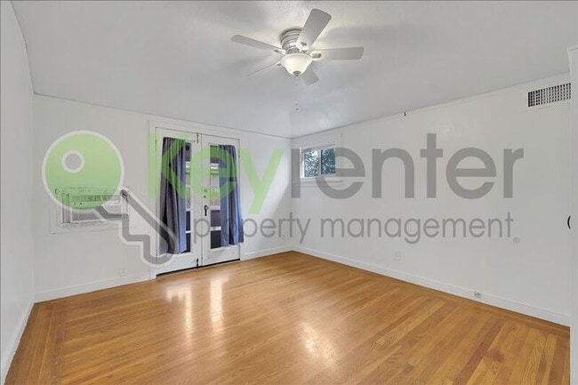 Building Photo - 2400 27th St