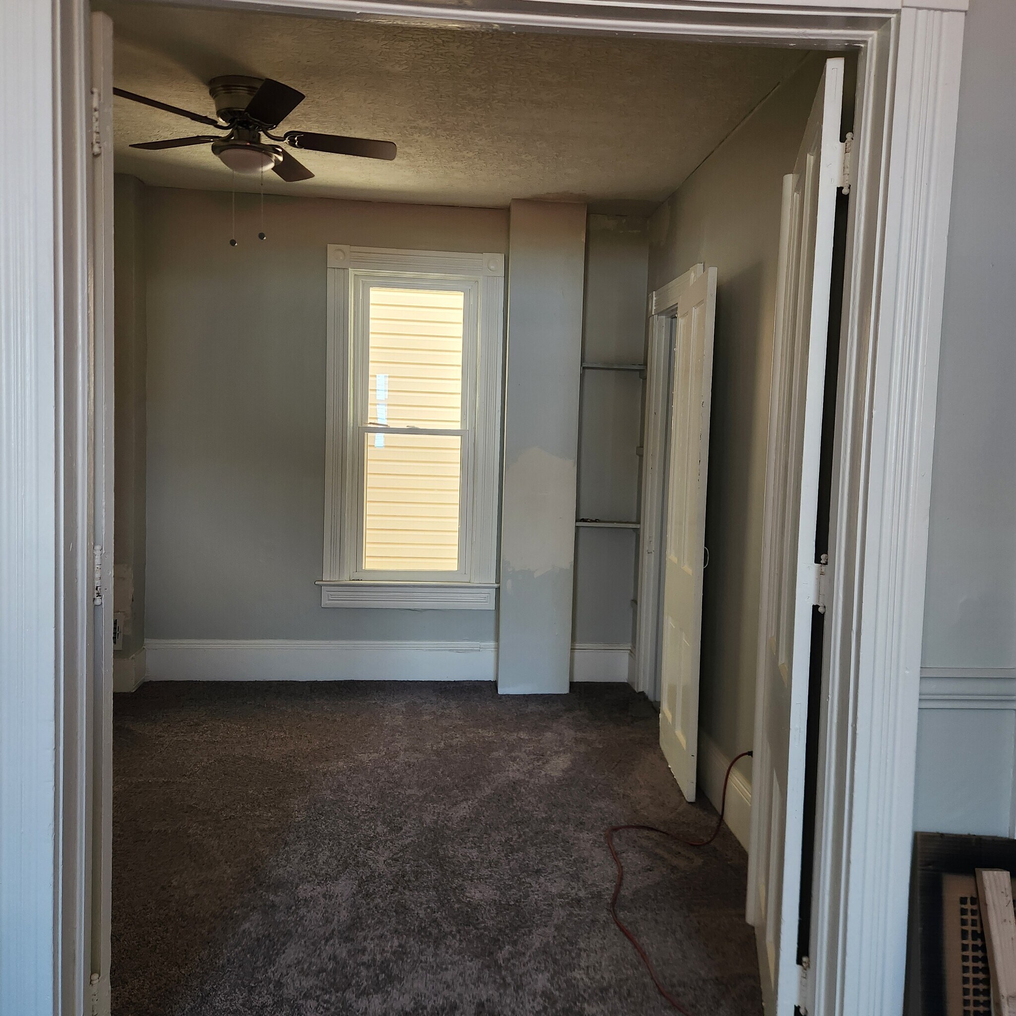 Building Photo - 212 1st St NW