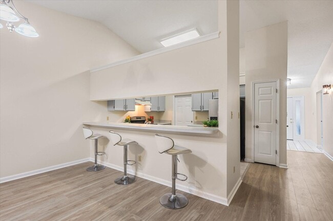 Building Photo - 3588 Wexford Ct