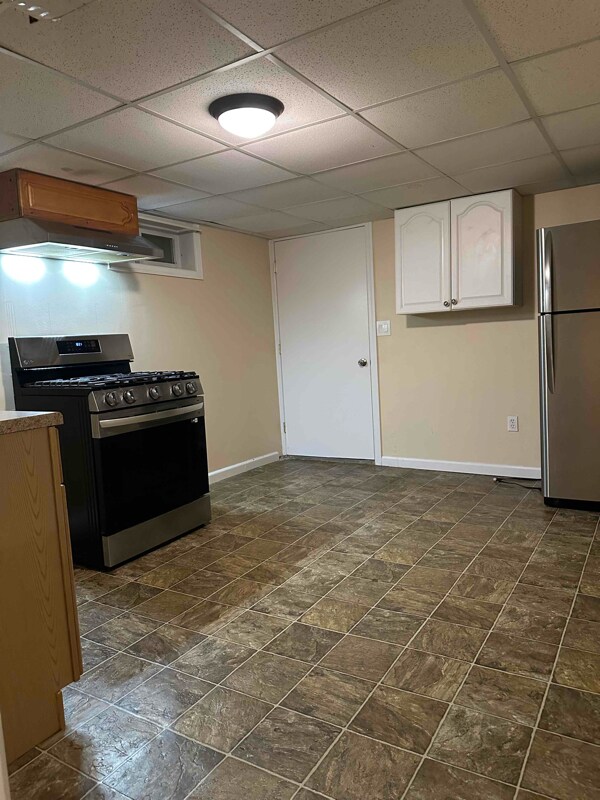 Building Photo - 210 Chamberlain Ave