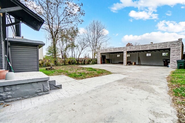 Building Photo - 1706 Sherman Ave