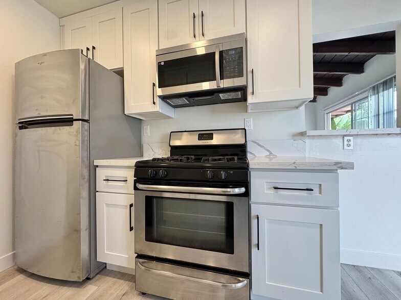 Building Photo - 3608 Keystone Av