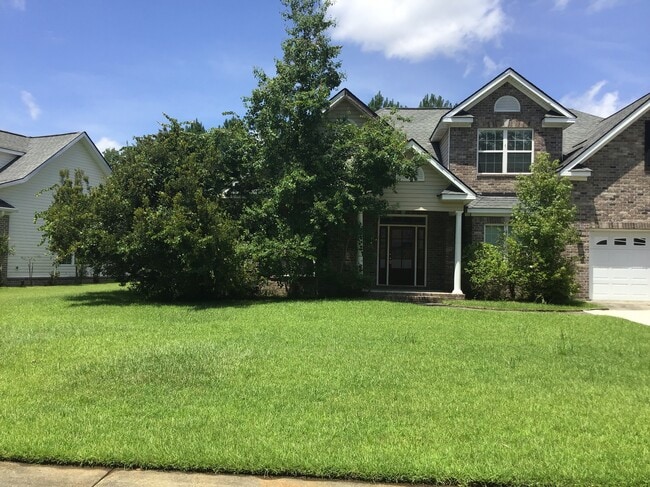 Building Photo - 1044 Woodland Dr