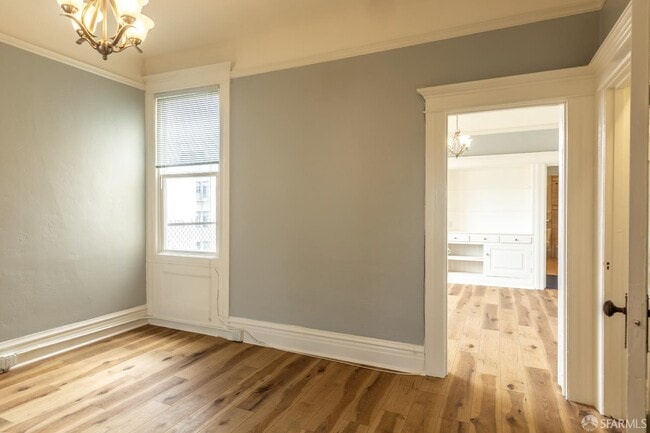 Building Photo - 553 Green St