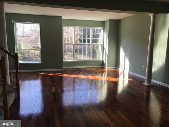 Building Photo - 15707 Palermo Terrace