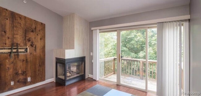 Building Photo - 41475 Copper Creek Dr