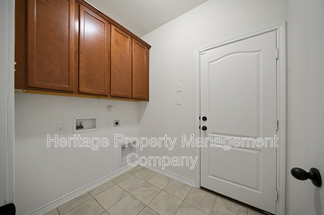 Building Photo - 4229 Gale Meadows