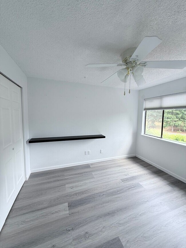 Building Photo - Charming 3-Bed Condo in Quail Run | Pool, ...