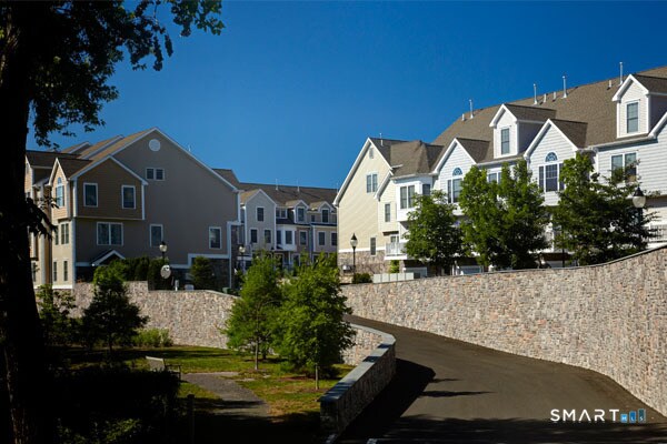Building Photo - 85 Camp Ave