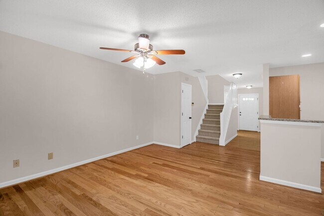 Building Photo - Keswick Place Townhome