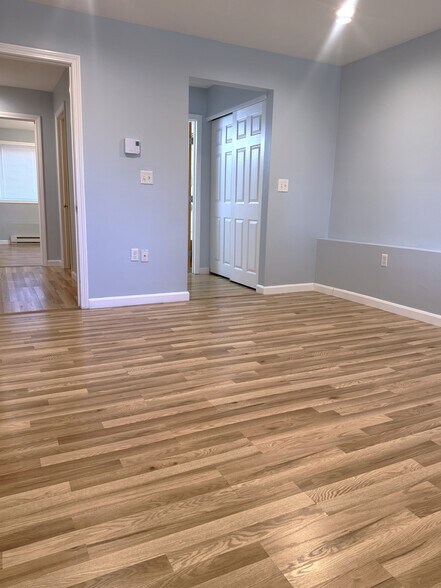 Building Photo - 83 Highwood Dr