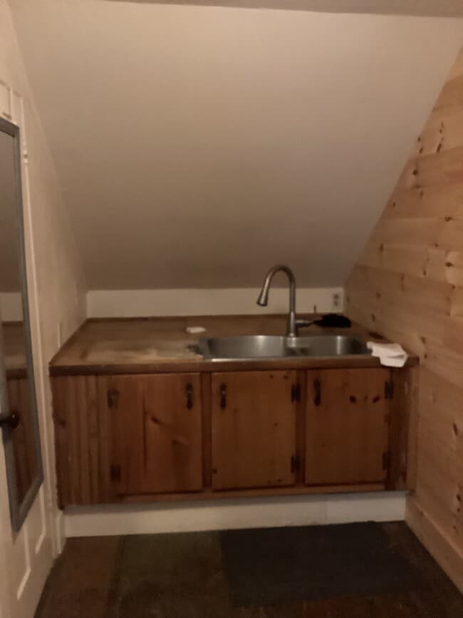 Building Photo - 48 Front St