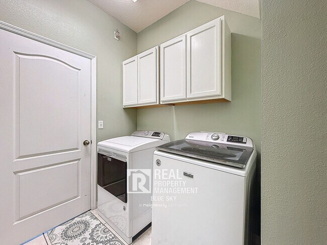 Building Photo - 7624 Red Mill Cir
