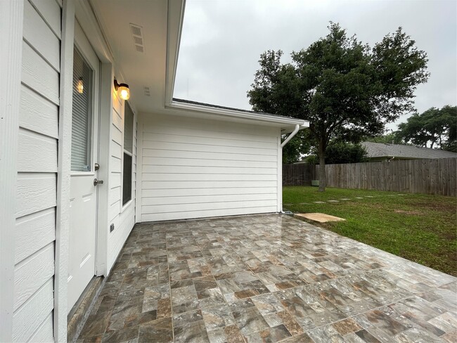 Building Photo - 9030 Canton Park Ln