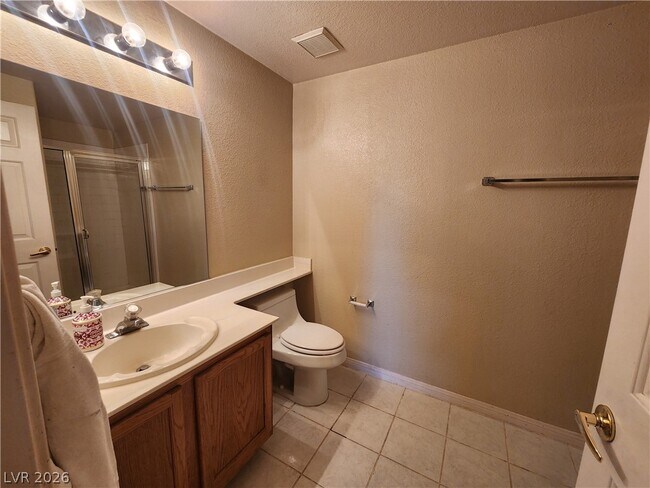 Building Photo - 509 Indian Bluff St