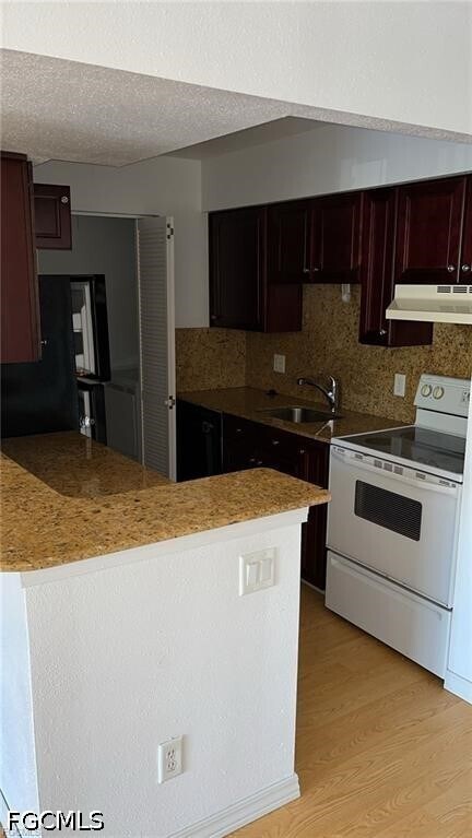 Building Photo - 2855 Winkler Ave