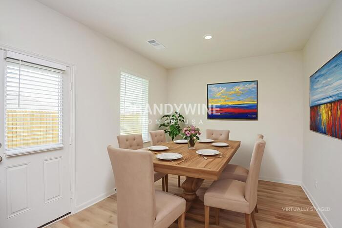 Building Photo - 9508 Teton Vis Dr
