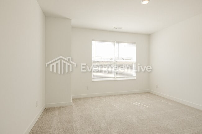 Building Photo - 8972 Willis Wy