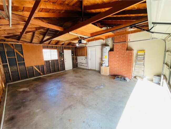 Building Photo - 678 Monterey Pl