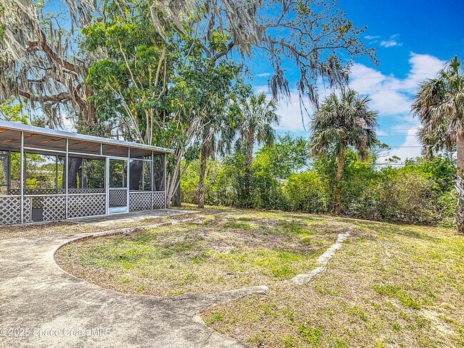 Building Photo - 1590 Hilldale Rd