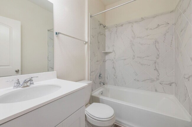 Building Photo - 181 Sugarberry Dr