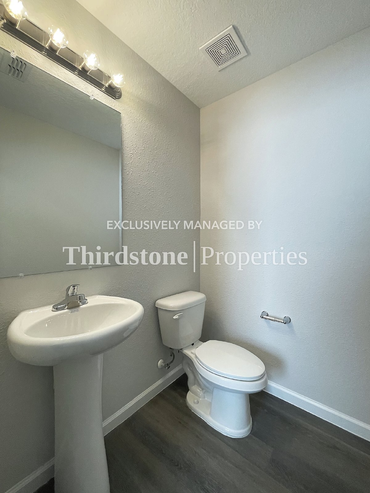 Building Photo - 1309 Pangola Dr