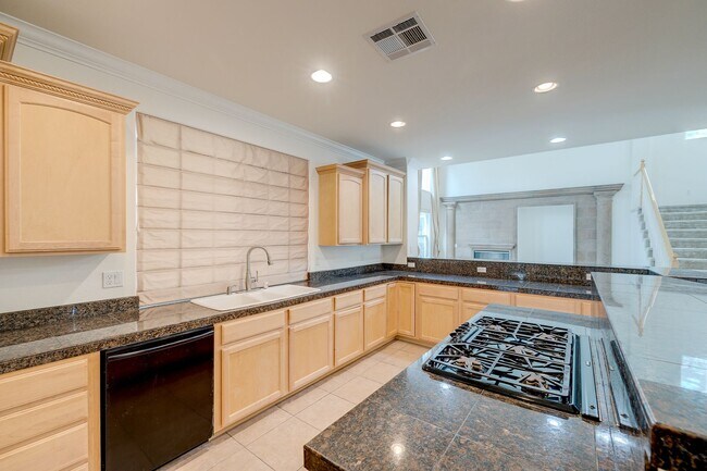 Building Photo - Beautiful 4Bd, 4Bth home in Guard Gated Community near Tivoli Village.