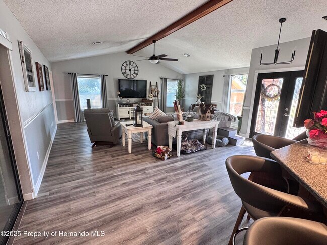 Building Photo - 5281 Aaron Ln