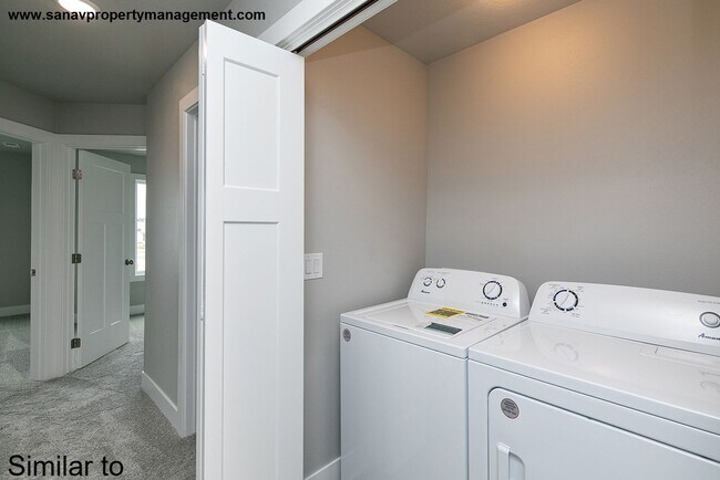 Building Photo - Experience Home Perfection in Style! Spacious 3-Bed Home Coming Up in Ankeny!