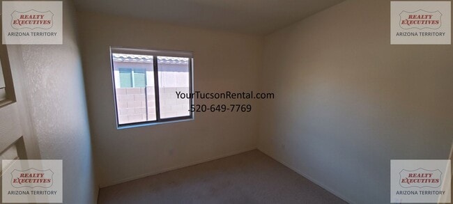 Building Photo - Starr Pass Shadows 4 bedrooms and 2 bathrooms