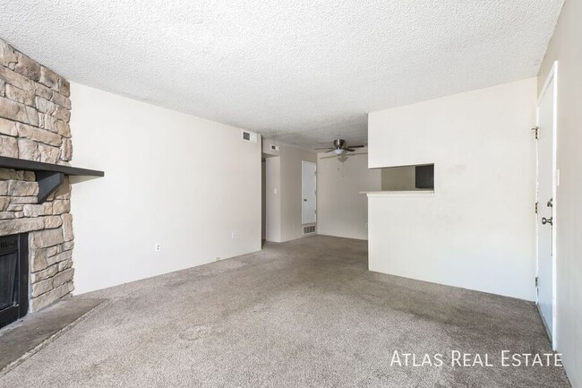 Building Photo - 4400 S Quebec St