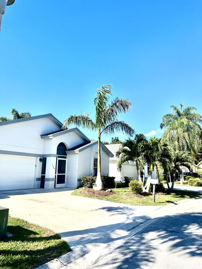 Building Photo - 1368 Waterway Cove Dr
